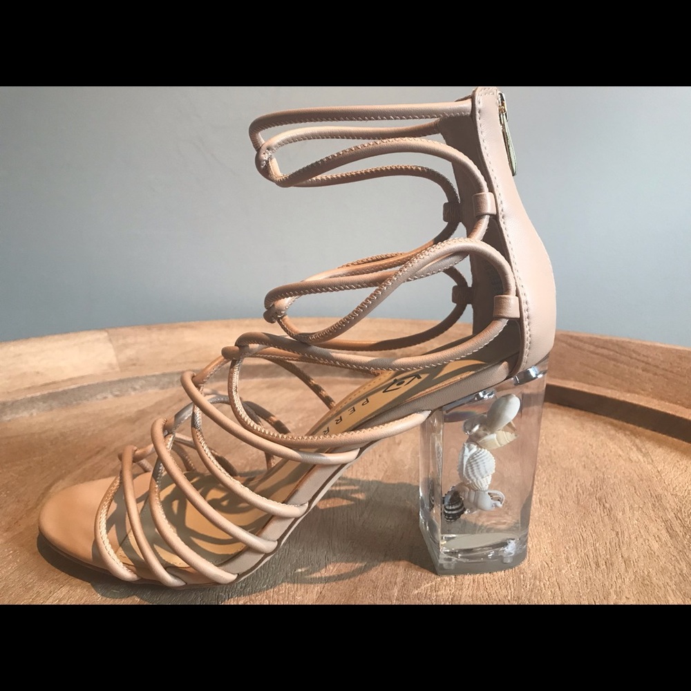 Katy Perry Janelle Seashell Sandal 8.5